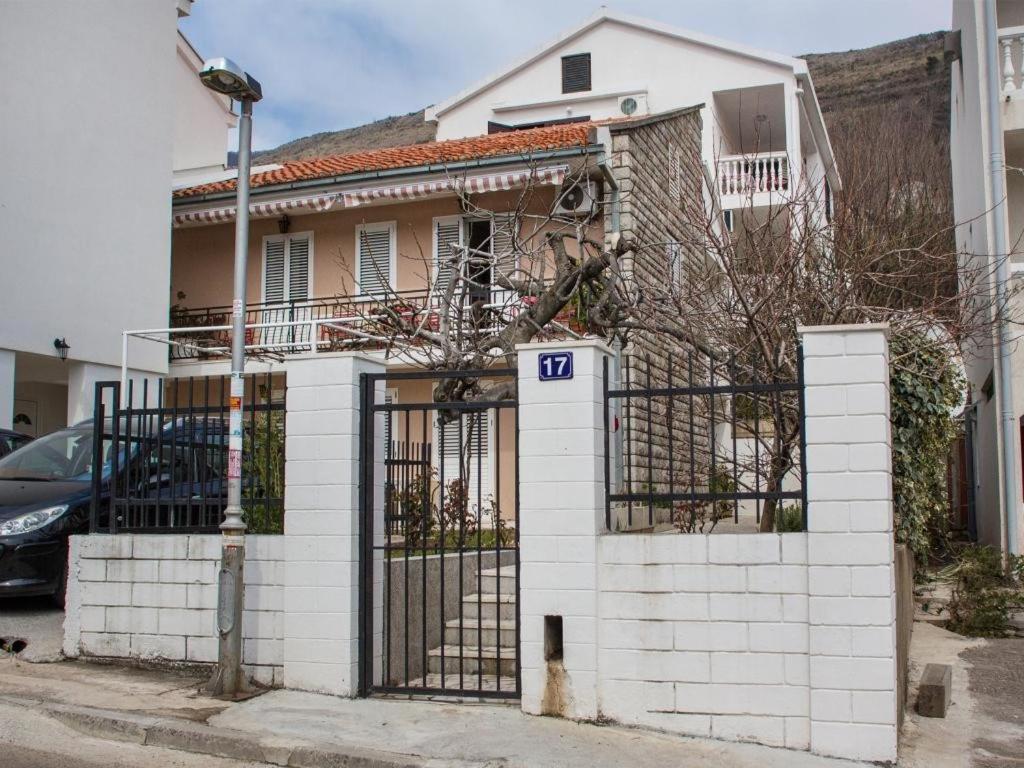 Guest House 4M Petrovac 외부 사진