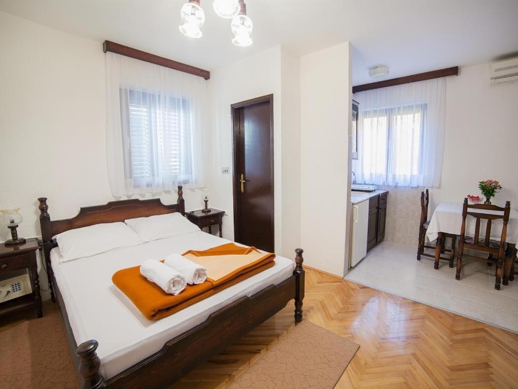 Guest House 4M Petrovac 객실 사진