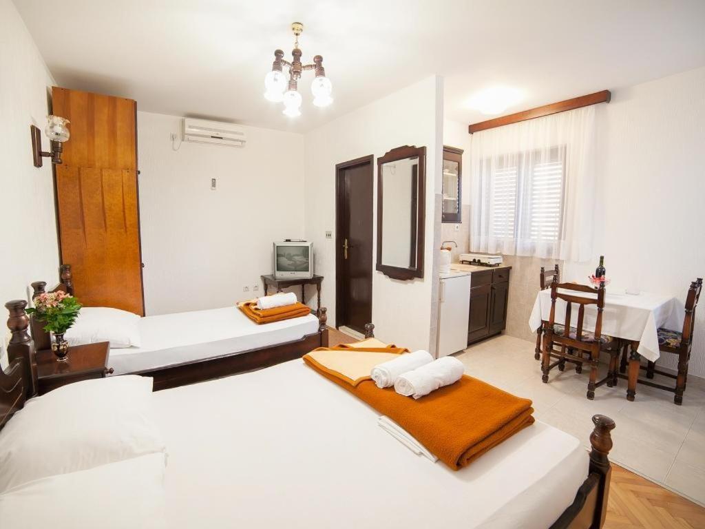 Guest House 4M Petrovac 객실 사진