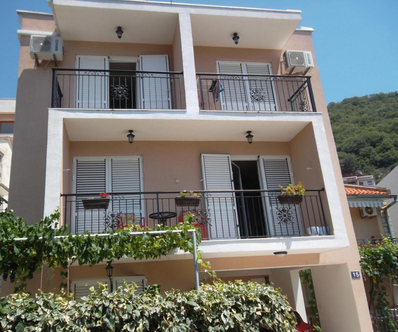 Guest House 4M Petrovac 외부 사진
